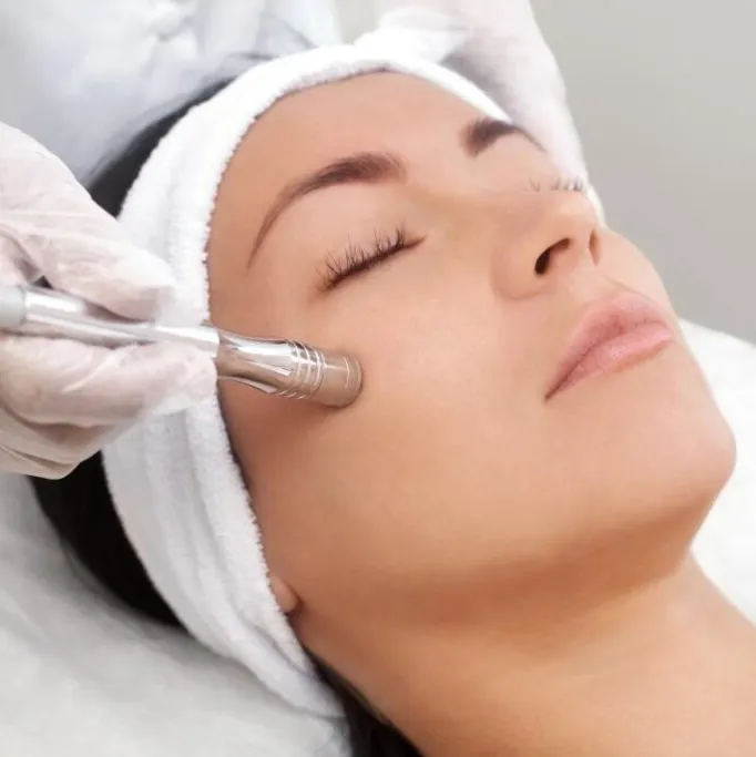 Microdermabraziune Deea Body Center Ploiești