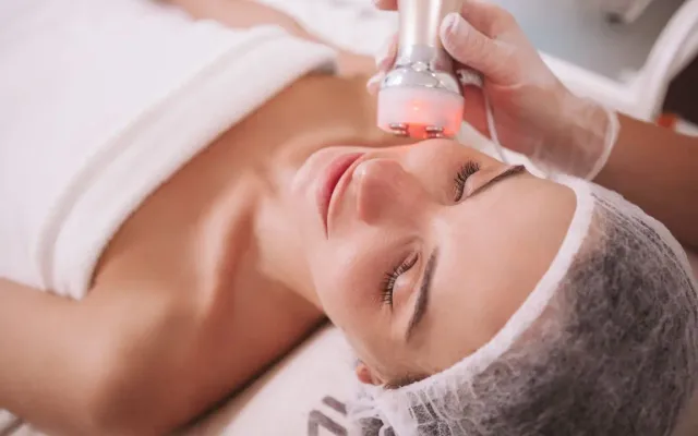Tratamentul facial cu Radiofrecvență 4K